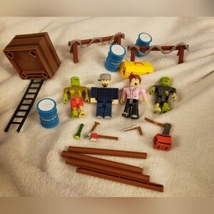 Roblox Zombie Attack Playset With 4 Action Figures And Accessories  Used